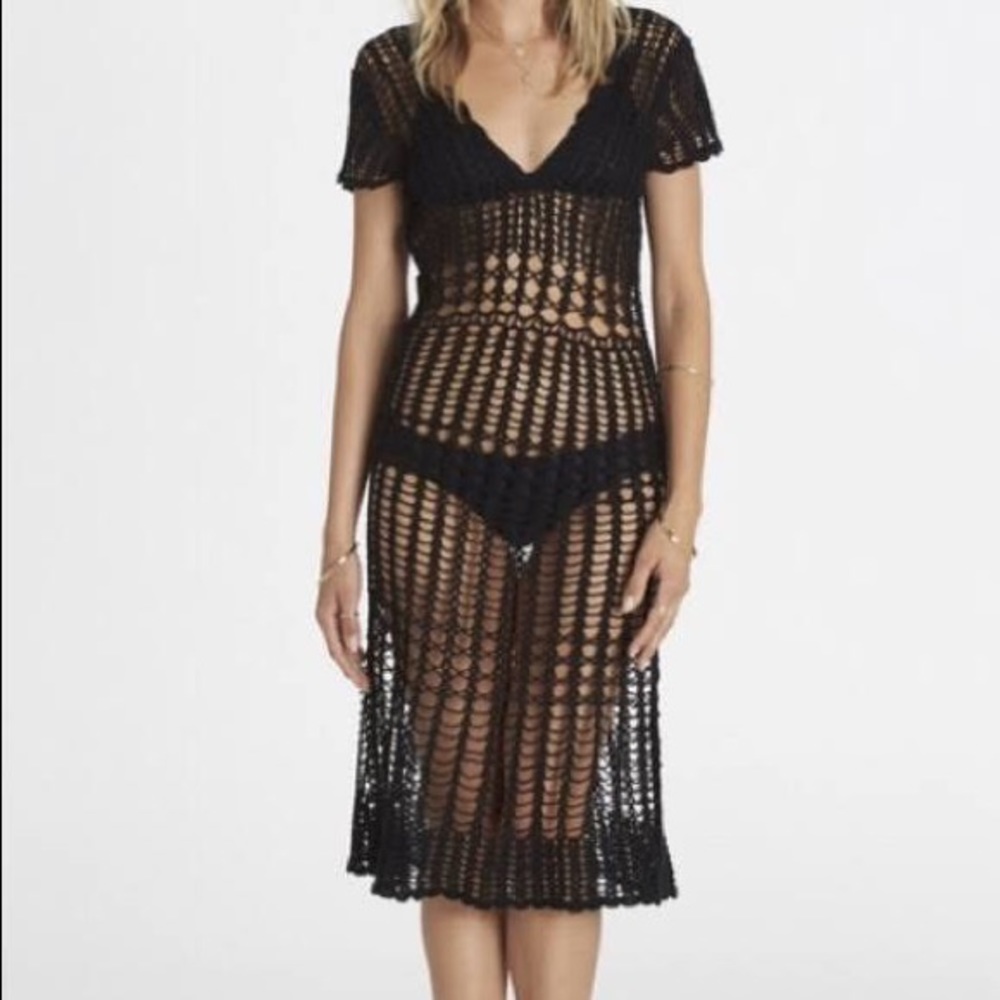 Billabong crotchet cover up